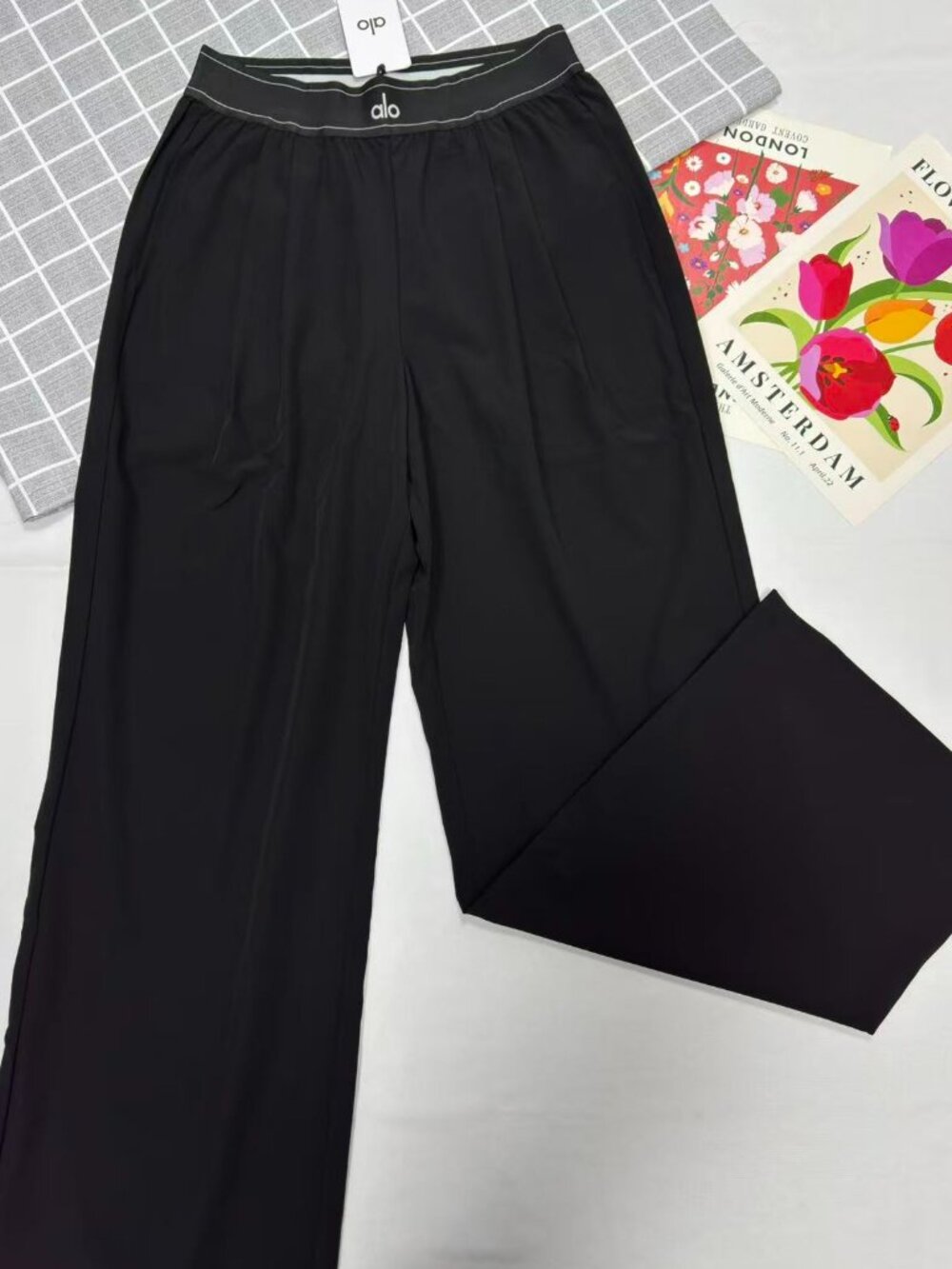 Stunning ALO Yoga🧸Suit Up Trouser Black (Regular NWT),Perfect Gift Choice